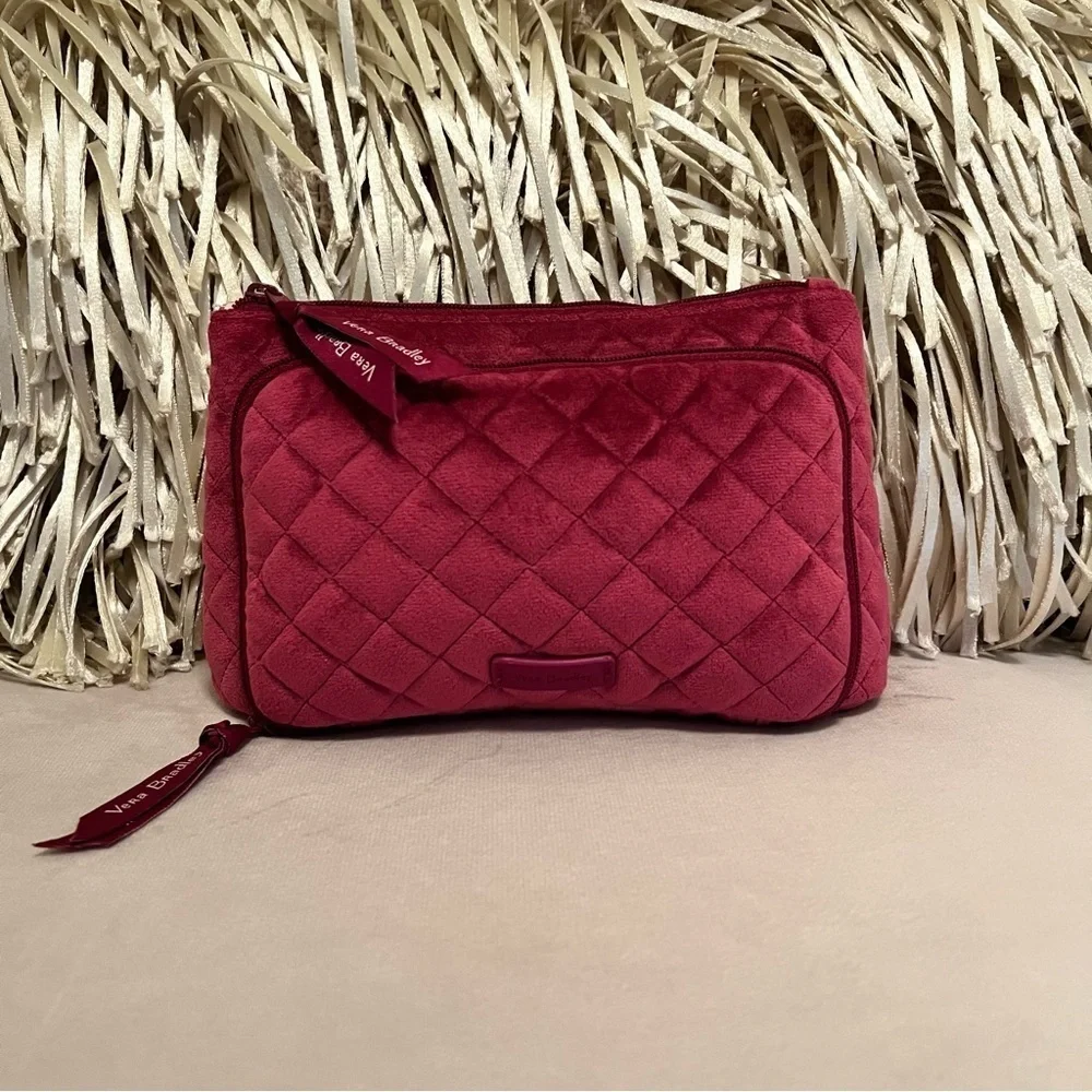 VERA BRADLEY Majestic Magenta Velvet Makeup Cosmetic Organizer Travel Bag Zipper